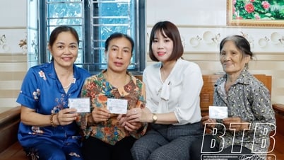 Tổ, nhóm phụ nữ tiết kiệm giúp nhau mua bảo hiểm y tế: Mô hình nhỏ, hiệu quả lớn
