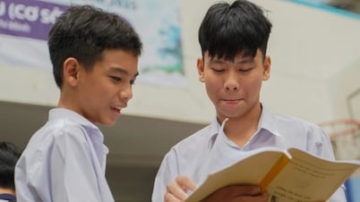 Đề thi và đáp án môn ngữ văn thi lớp 10 năm 2025 tỉnh Hoà Bình