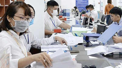 TP.HCM khẩn trương chuyển cán bộ phường, xã vào công chức trước 14-6