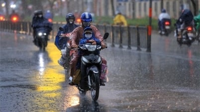 На севере продолжаются сильные дожди, в центральном регионе температура превышает 35 градусов по Цельсию