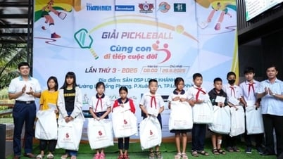 Giải pickleball nghĩa tình hướng về trẻ mồ côi