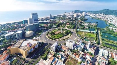 Ce matin (30 juin), tout le pays a annoncé des résolutions et des décisions sur la fusion des unités administratives et la nomination du personnel.