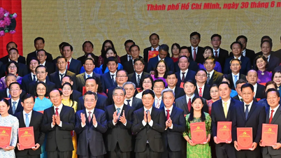 Annonce des 168 secrétaires de quartiers, de communes et de zones spéciales de Hô-Chi-Minh-Ville