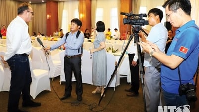 닌투안 언론 - 당의 의지와 국민의 마음을 잇는 다리