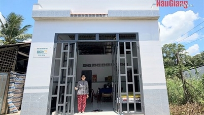 Tăng tốc đầu tư công, quyết tâm xóa dứt điểm nhà tạm