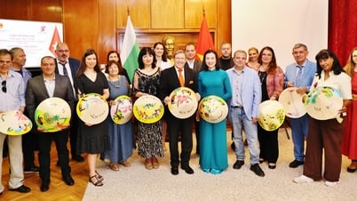 La prensa búlgara valora positivamente los logros de Vietnam en el desarrollo socioeconómico y en asuntos exteriores.