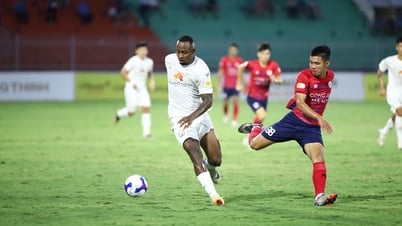 បាល់ទាត់​វៀតណាម និង​បញ្ហា​នៃ​ម៉ូដែល​ខ្វះ​មូលដ្ឋាន
