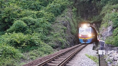 Leise Patrouille auf den Straßen und Tunneln in Le Son