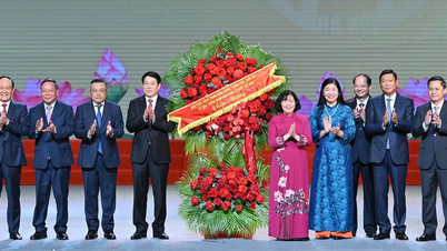 President Luong Cuong attends the announcement ceremony of resolutions and decisions in Hanoi