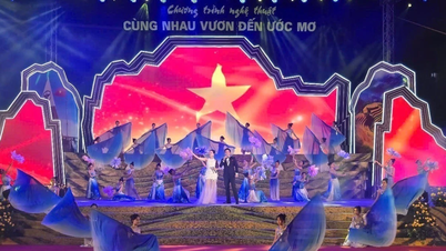Chương trình "Cùng nhau vươn tới ước mơ" chào mừng thành lập tỉnh Lào Cai mới