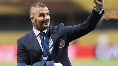 El "soldado herido" David Beckham llega al estadio para animar al Inter Miami y a Messi