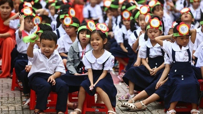 ค่าเล่าเรียนฟรี : เพื่อประชาชน เพื่ออนาคต