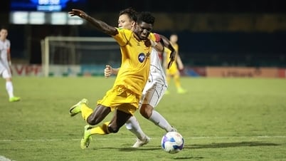 នៅពីក្រោយការផ្ទេរក្នុង V.League
