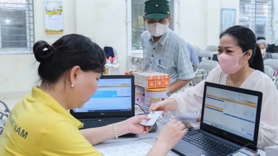 Merging Ho Chi Minh City, Ba Ria - Vung Tau, Binh Duong, establishing Social Insurance working group region 27