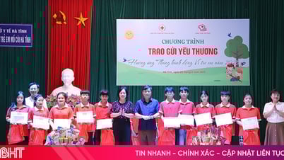 “ส่งความรัก” ให้กับเด็กกำพร้าในหมู่บ้านห่าติ๋ญ