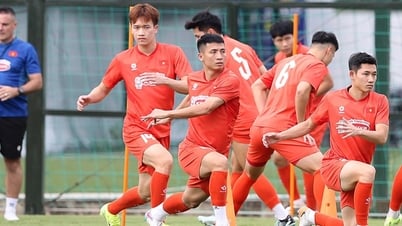 Đội tuyển Việt Nam thắng U22 Việt Nam trong trận đấu tập nội bộ