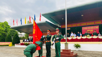Chủ tịch UBND tỉnh dự Lễ tuyên thệ chiến sĩ mới