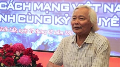 Thích ứng và làm chủ công nghệ số