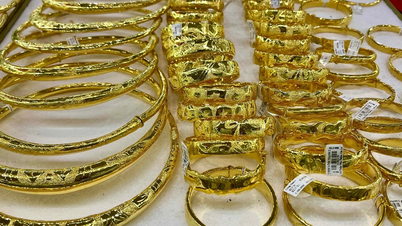 Le 4 juin, le prix des lingots d'or est revenu à 117,2 millions de VND/tael, soit 7,5 millions de VND de plus que le prix mondial.