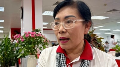 60歳近い女性が、今後10年間は​​献血を続けたいと希望