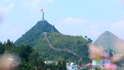 Cột cờ Lũng Cú Hà Giang tạm dừng đón khách