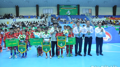 全国少年サッカー大会、ダクラク予選：ホームチームが開幕戦で3ポイントを獲得