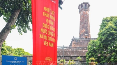 ការ​ផ្សព្វផ្សាយ​ដើម្បី​អបអរសាទរ​ខួប​លើក​ទី 80 នៃ​បដិវត្តន៍​ខែសីហា និង​ទិវា​ជាតិ 2 កញ្ញា