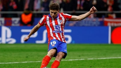 IFAB sửa luật đá 11m, đau đớn cho Atletico