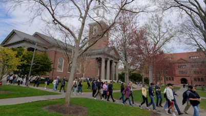 Mỹ ký sắc lệnh hạn chế visa du học Harvard