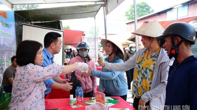 Gần 250 nông dân tham gia Chương trình "Khuyến nông phiên chợ"