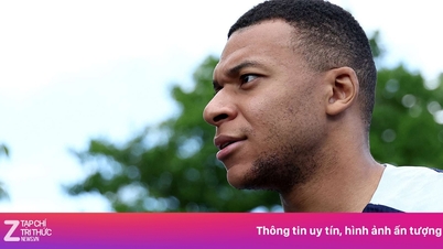 Đội của Mbappe sa thải hàng loạt