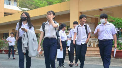 Examen de inglés: Un rayo dañó las luces y la electricidad en 8 salas de examen