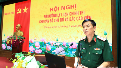 អគ្គនាយកដ្ឋានភស្តុភារ និងវិស្វកម្ម រៀបចំវគ្គបណ្តុះបណ្តាលទ្រឹស្តីនយោបាយ ដល់កម្មាភិបាល និងអ្នកសារព័ត៌មាន
