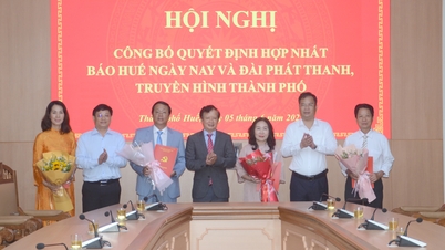 Công bố quyết định hợp nhất Báo Huế ngày nay và Đài Phát thanh & Truyền hình thành phố