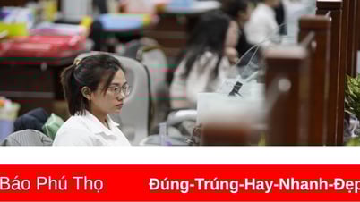 Cán bộ tỉnh, huyện về cấp xã được giữ nguyên lương trong 6 tháng