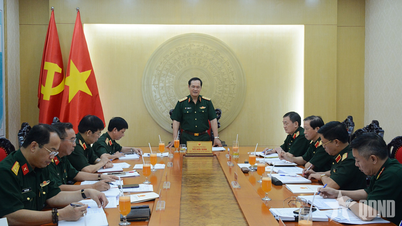 Thượng tướng Vũ Hải Sản làm việc với lãnh đạo Tổng cục Hậu cần-Kỹ thuật về công tác doanh trại