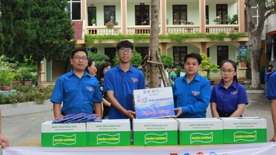 Tỉnh đoàn Lạng Sơn hỗ trợ vật tư cho các đội “Tiếp sức mùa thi”