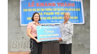  Trao tặng "Mái ấm tình thương" cho phụ nữ nghèo xã Hòa Bình