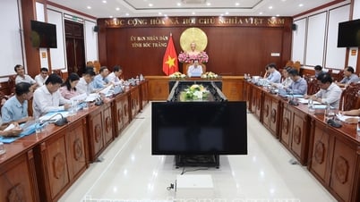 Lãnh đạo UBND tỉnh nghe báo cáo công tác giải phóng mặt bằng các công trình, dự án