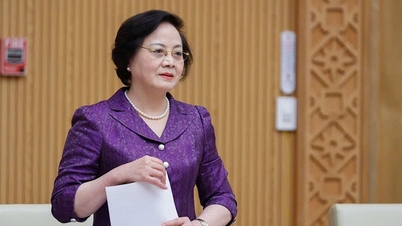 Cán bộ tỉnh, huyện về xã được giữ nguyên lương, phụ cấp trong 6 tháng