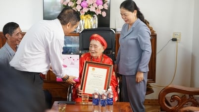 Thăm, tặng quà các đơn vị, người cao tuổi trên địa bàn TP. Buôn Ma Thuột