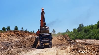 2つの鉱山の採掘権の競売を一時停止