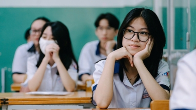 Hơn 70.000 thí sinh TP.HCM làm thủ tục thi lớp 10: Những lưu ý của giám thị đối với thí sinh