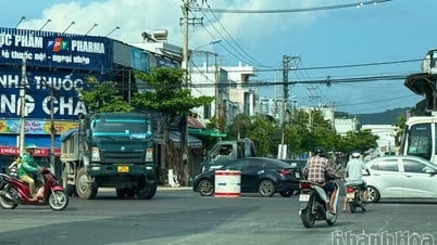 Nha Trang wird an der Kreuzung Nguyen Tat Thanh – Phuoc Long – Vo Van Kiet Ampeln installieren.
