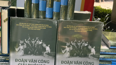Dấu ấn lịch sử từ Đoàn Văn công Giải phóng R