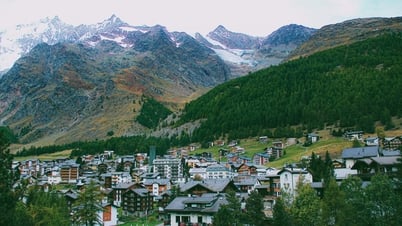 Saas-Fee xứ sở không khói bên Alps