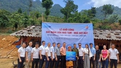Trao 100 triệu đồng xóa nhà dột nát tại xã Công Sơn