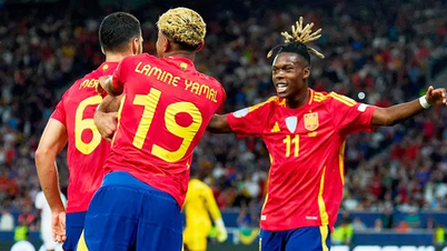 Yamal marca dos goles y España vence a Francia en un histórico partido de la Liga de Naciones