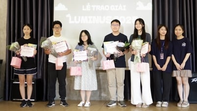 Học sinh Ams viết những ước mơ qua sách song ngữ "The Little Stars"