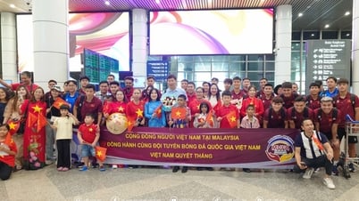 Đội tuyển Việt Nam được chào đón nồng nhiệt tại Malaysia